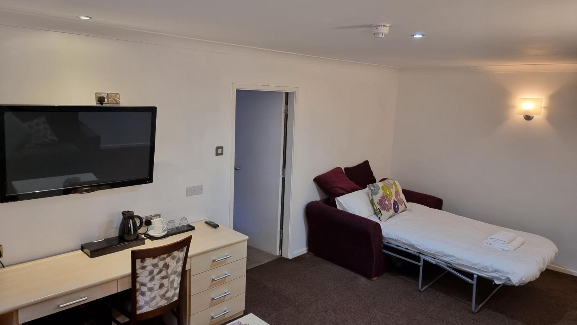 The Avenue Hotel Ltd クリザーロー エクステリア 写真